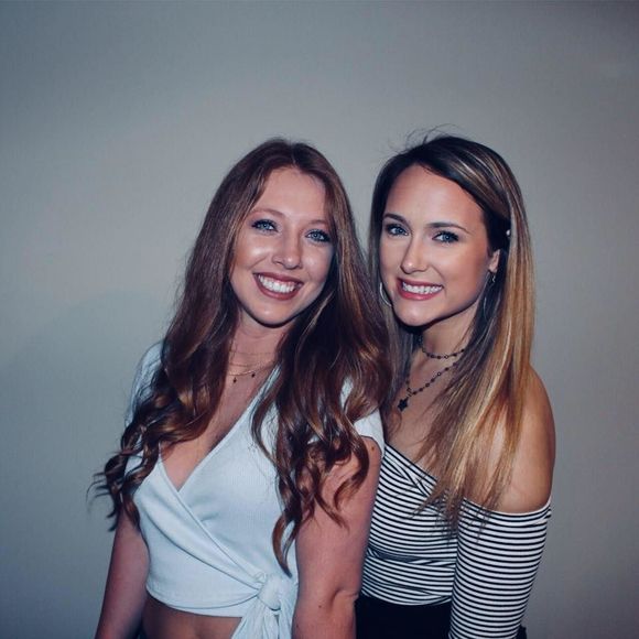 Meet your Posher, Whitney - Picture 1 of 1